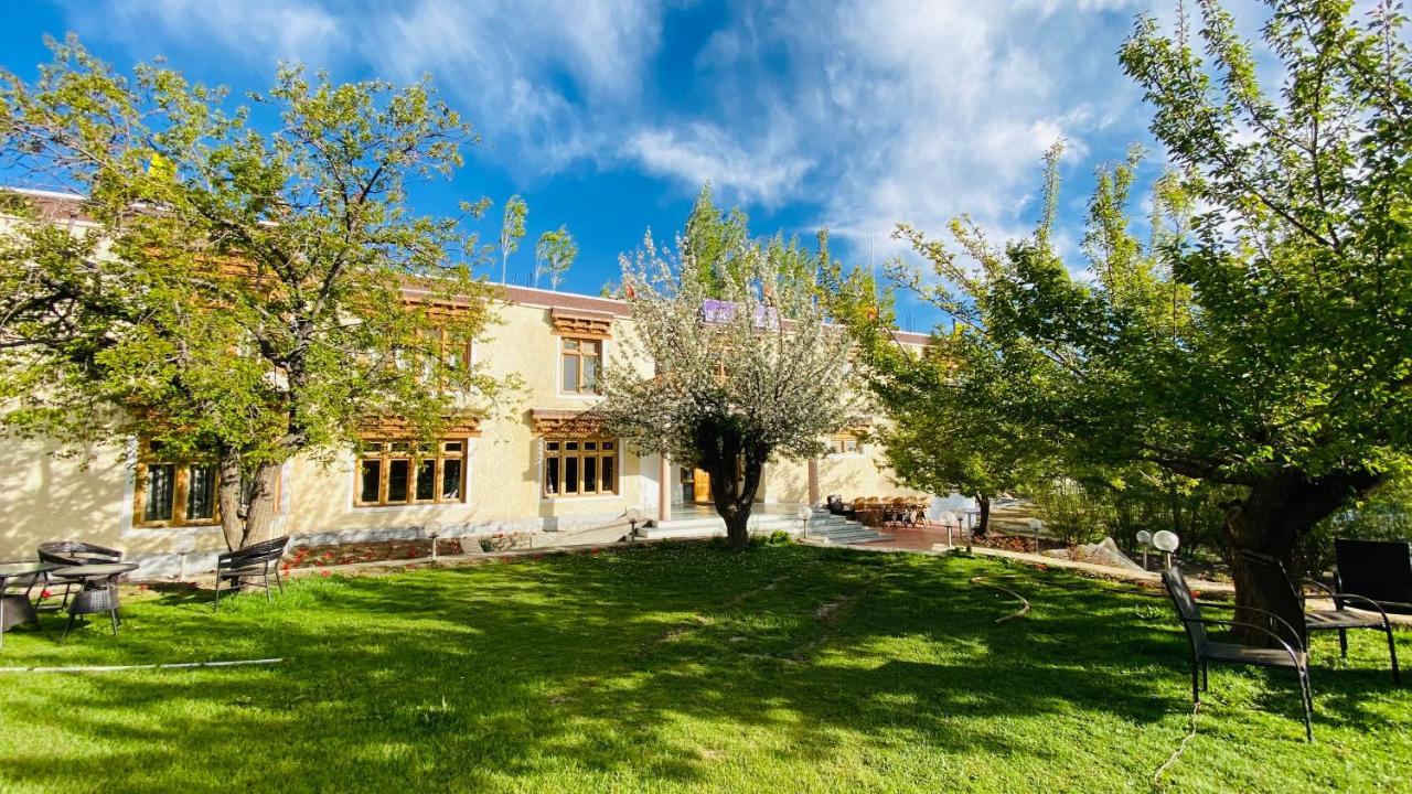 Hotel Palam Hills Лех Экстерьер фото