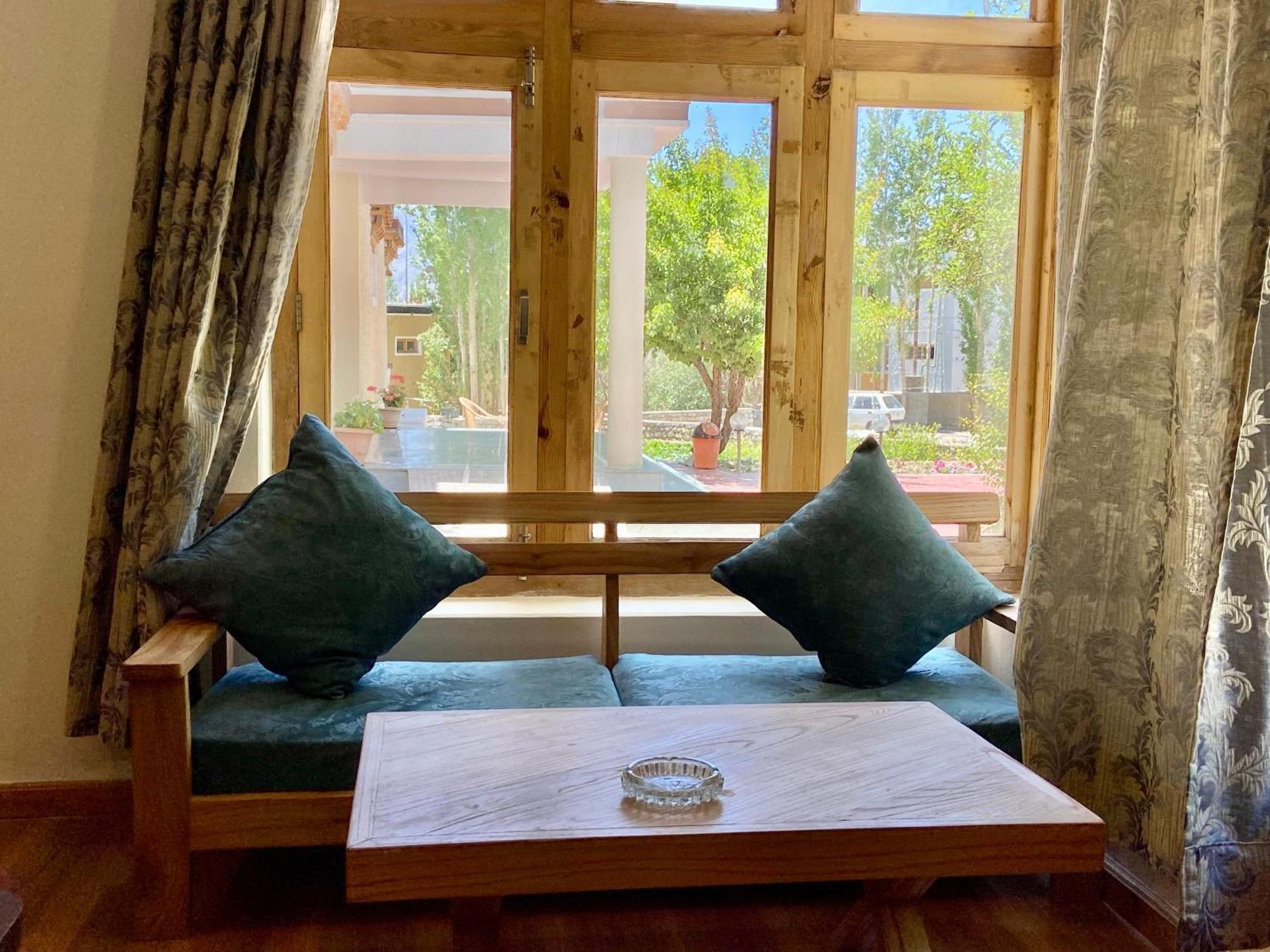 Hotel Palam Hills Лех Экстерьер фото