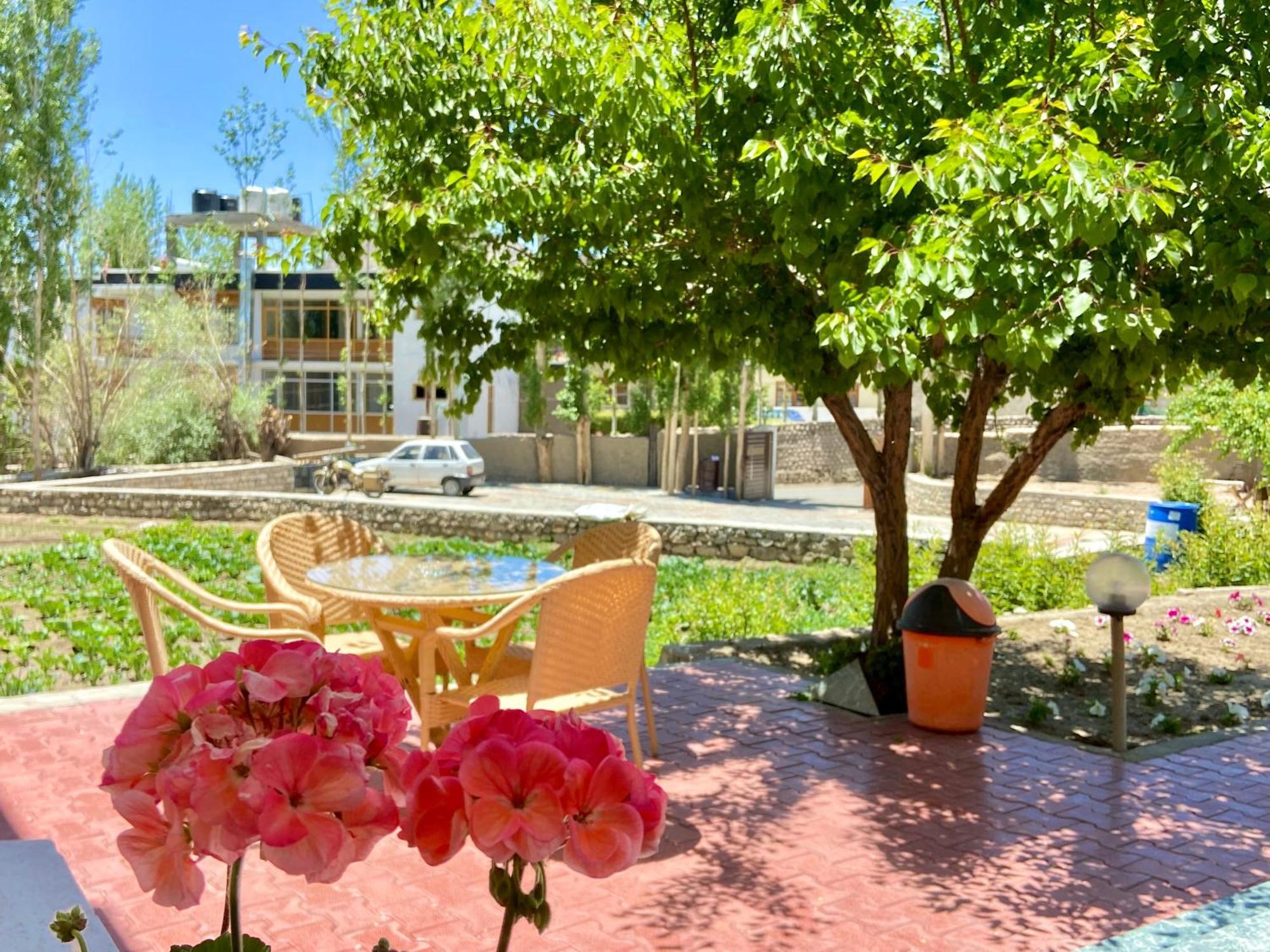 Hotel Palam Hills Лех Экстерьер фото