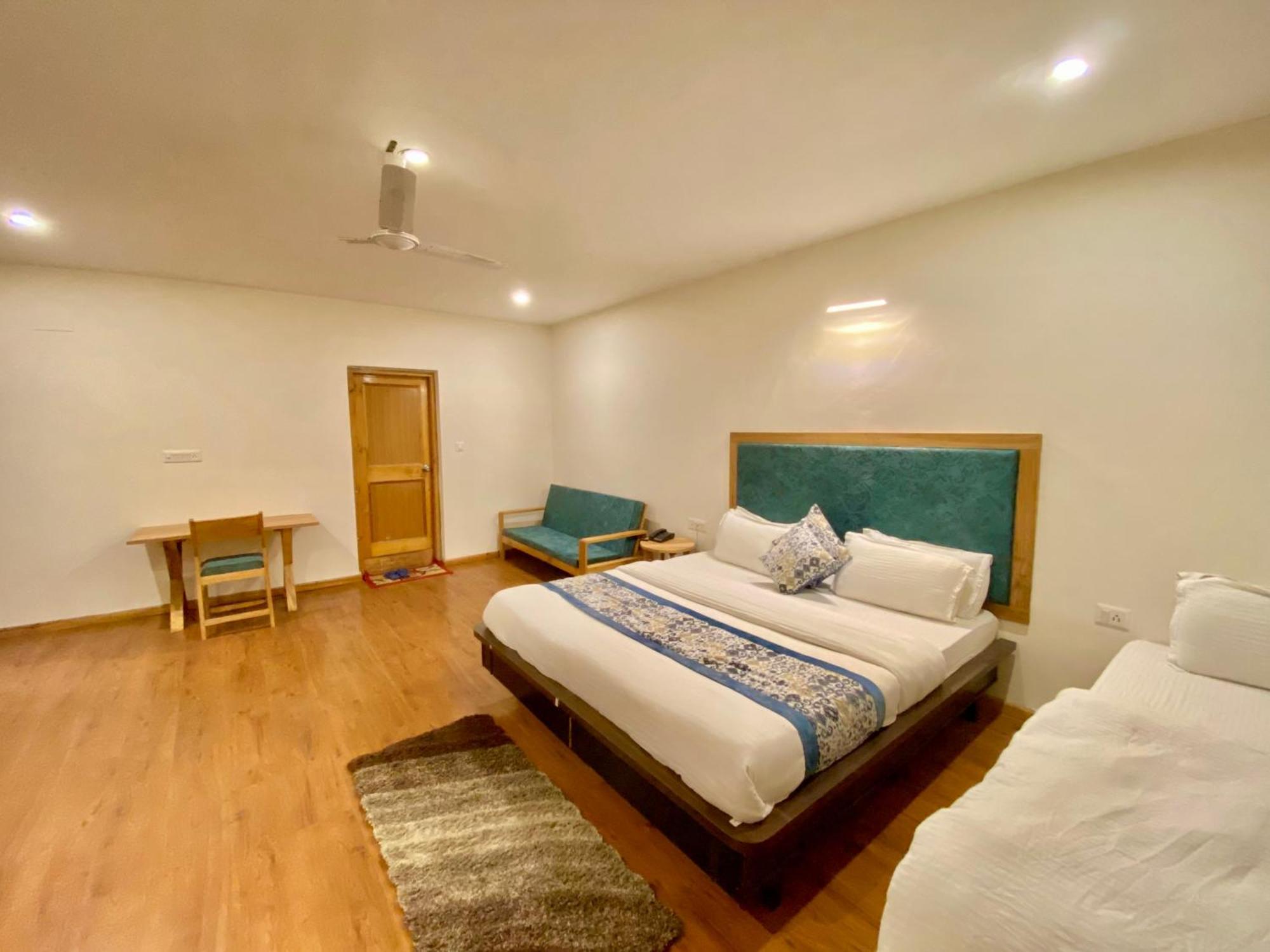 Hotel Palam Hills Лех Экстерьер фото