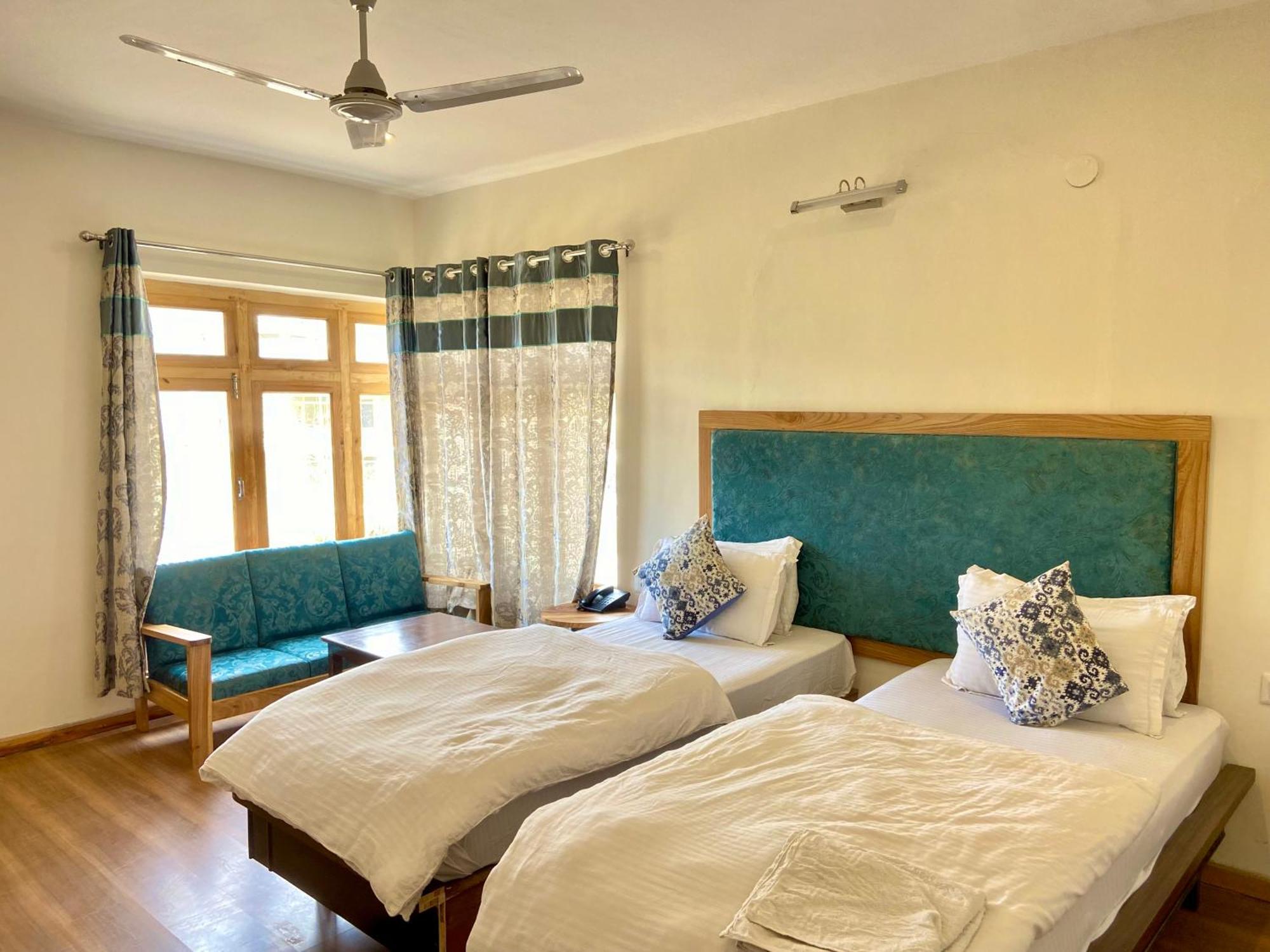 Hotel Palam Hills Лех Экстерьер фото