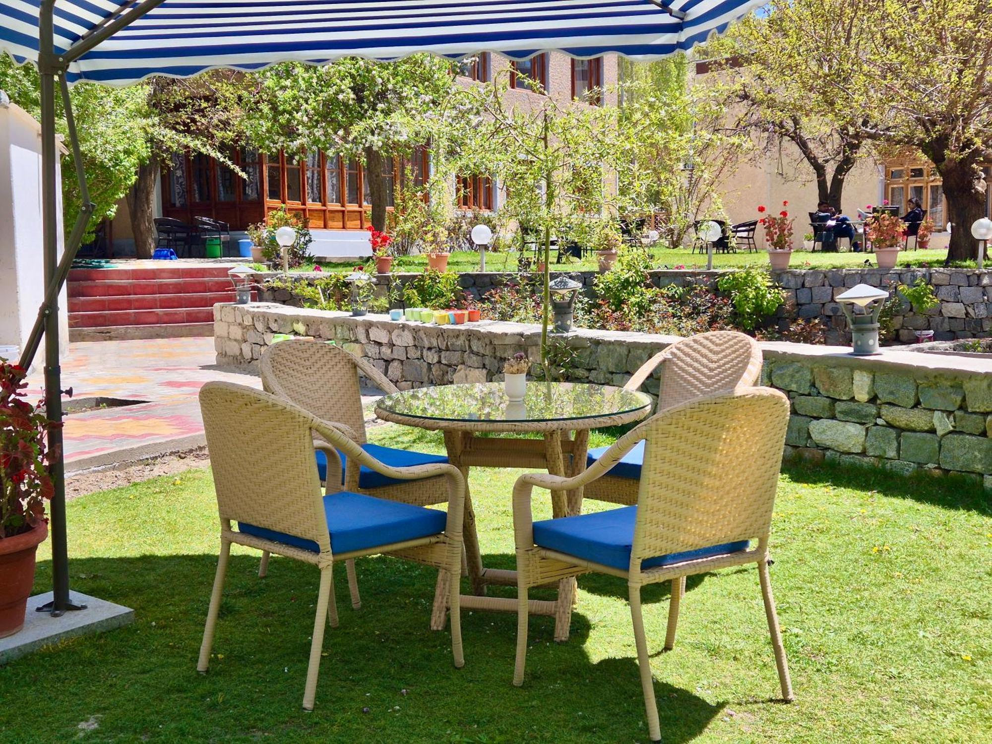 Hotel Palam Hills Лех Экстерьер фото